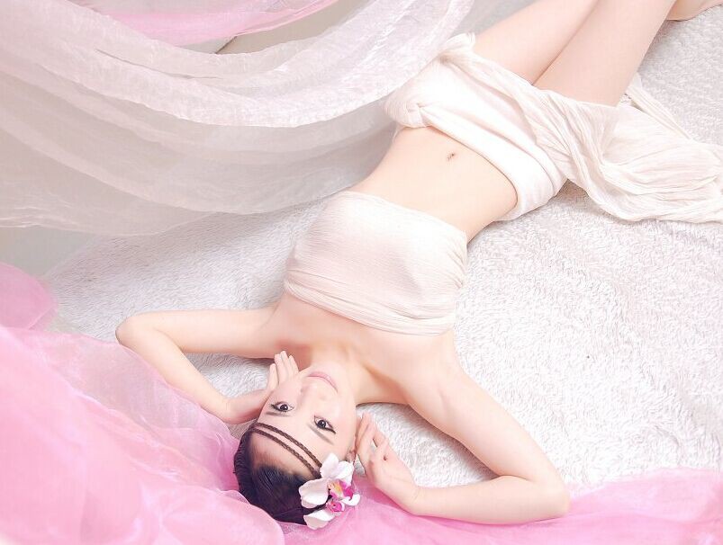 天上掉下个猪妹妹主播照片