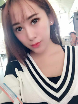 吃土女主播丶咪熙主播照片