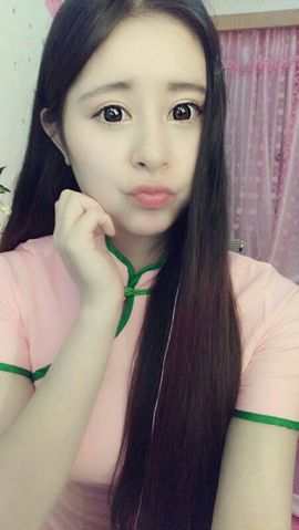 元亦薇主播照片