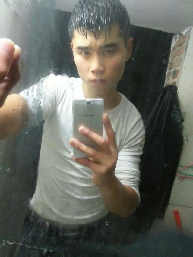 限量版骚年主播照片