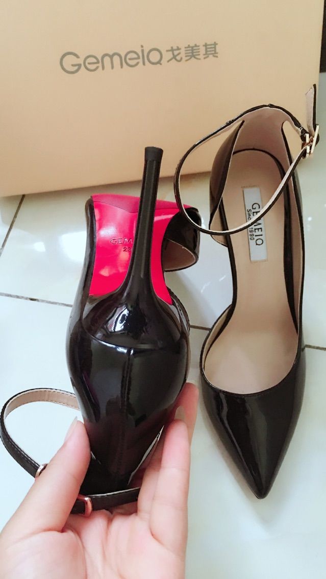 风中的风铃的图片