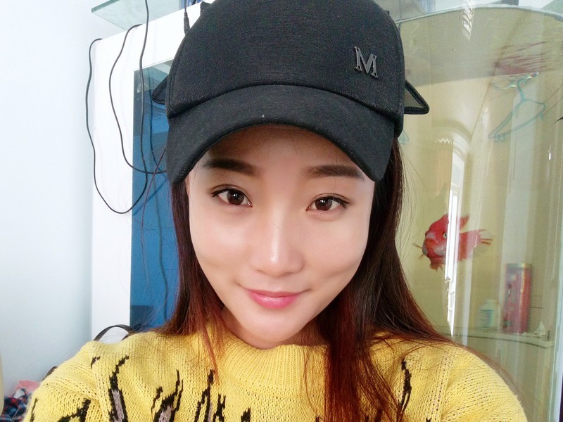 甜心爱吃袖子的主播海报
