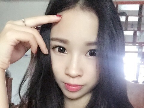 桃花儿在这里海报