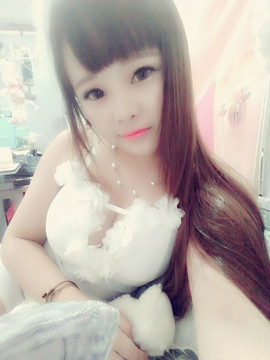 曼宝带病休息中主播照片