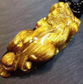 石财神珠宝主播照片