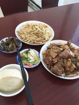 嗯哼……！主播照片