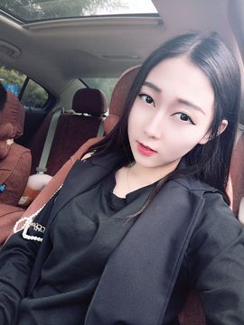 糖朵主播照片