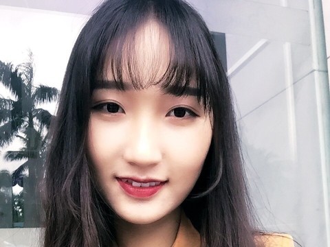 夏小粒🍃🌺海报