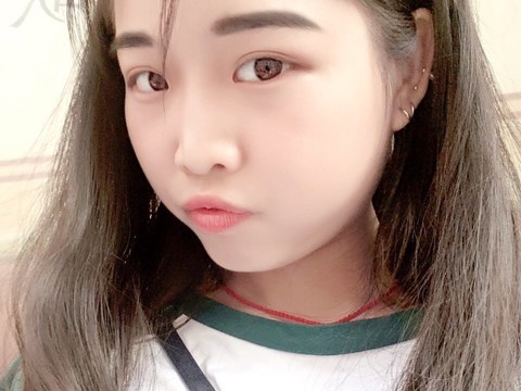 Hello萱宝🙈l海报