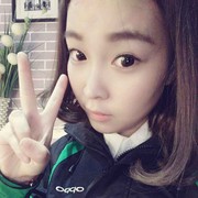 八月z