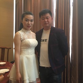 经纪人阿吉主播照片