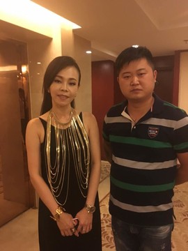 经纪人阿吉主播照片