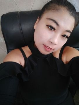 活宝黑妮主播照片