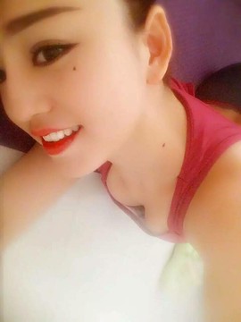 亲切家族主播照片