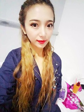 吴刀刀Knife主播照片
