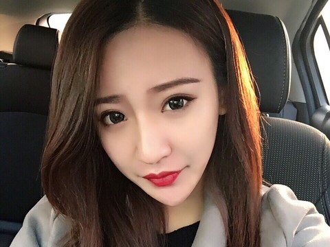 大静💄海报