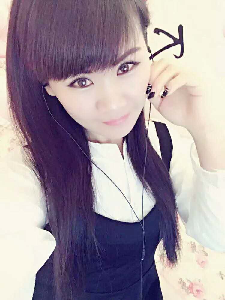 依小依、新货的主播照片