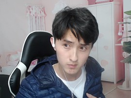 东v东主播照片
