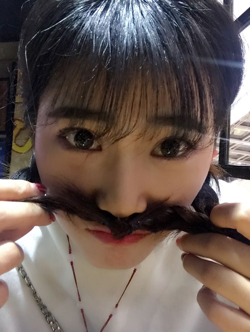 丿月神悔灬七梓的主播照片