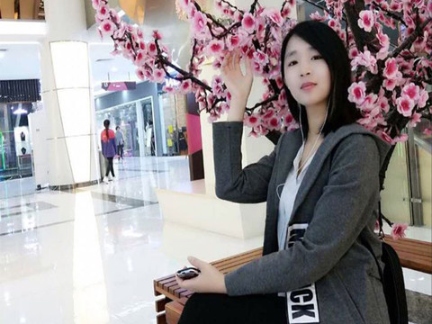 踮起脚尖吻不到你的唇海报