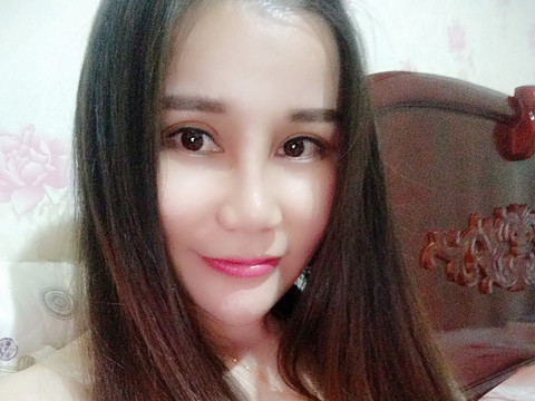 小甜心梦娜海报