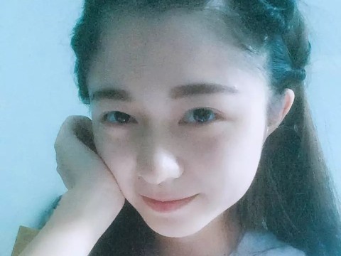 xiao小静58海报