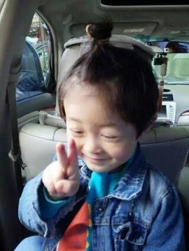 光影新秀哈岁主播照片