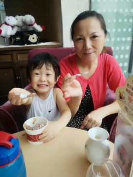 光影新秀哈岁主播照片