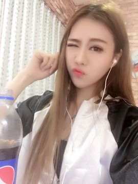 小溪8822主播照片