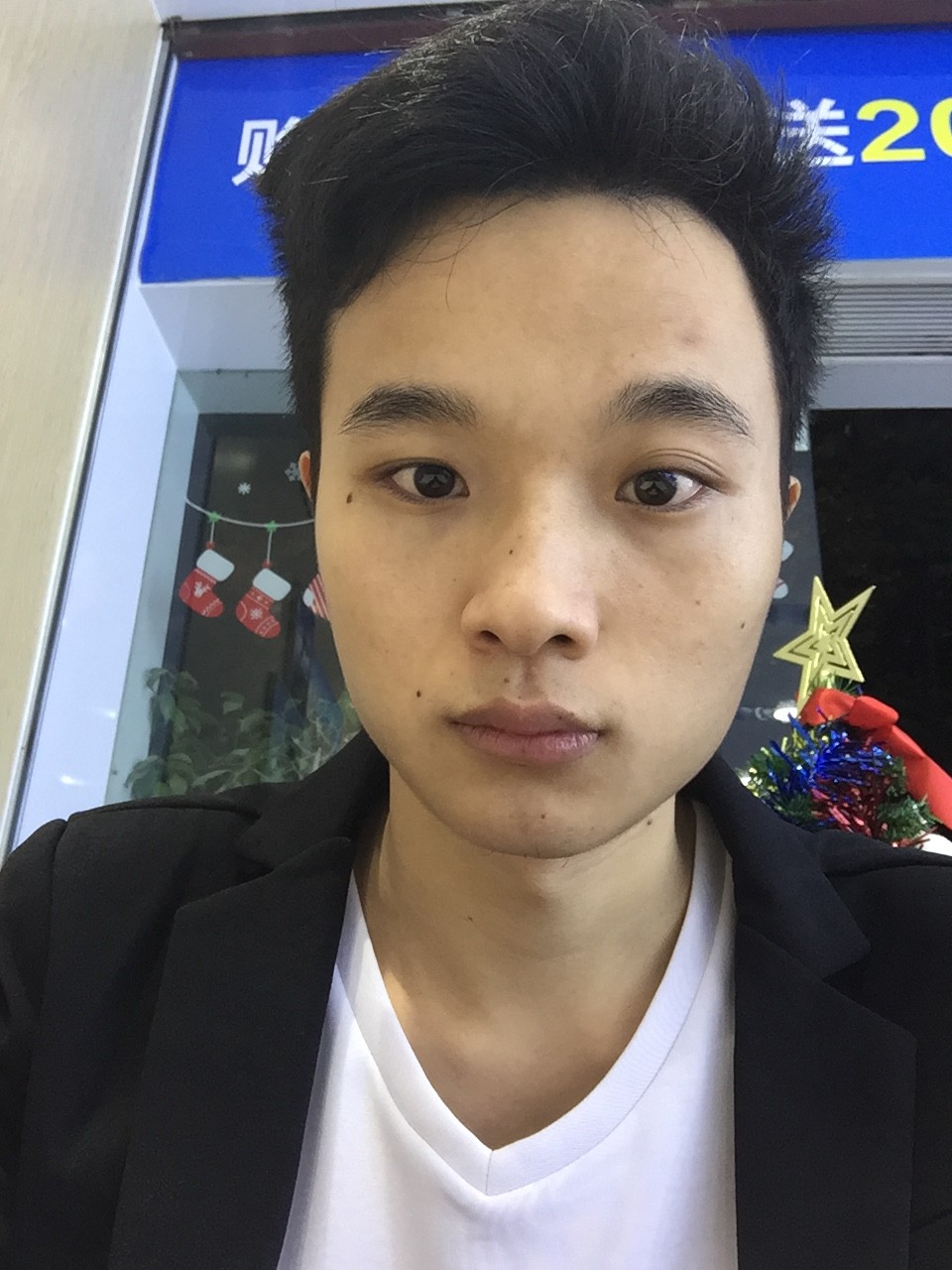 轩辕♚小墨的主播照片