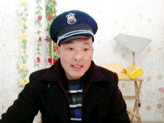 峰华实业的主播照片