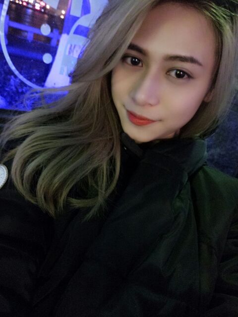 婷宝祝大家新年快乐的主播照片
