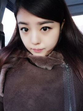 九小九，主播照片