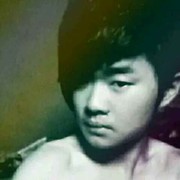 半城烟沙；几多愁／怎