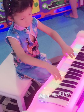 💗🎤唱歌龙凤组合主播照片