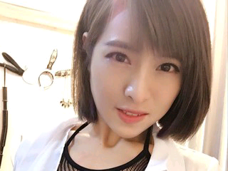 诺逝忆主播照片