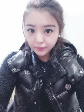 九小九，主播照片