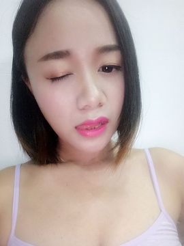 女王爱你们主播照片