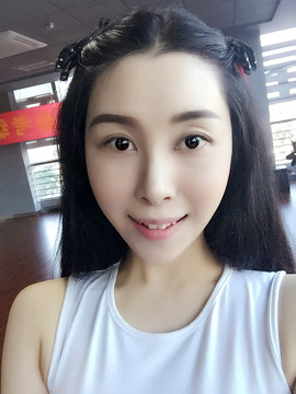 魅舞丶莹小莹主播照片