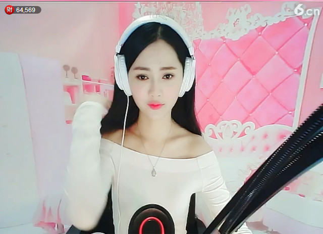 风中的风铃的图片