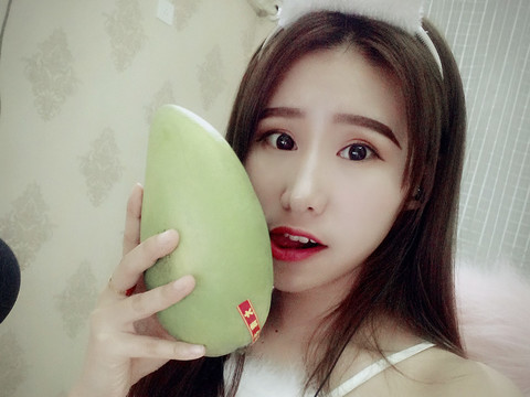 安琪是个小软妹海报