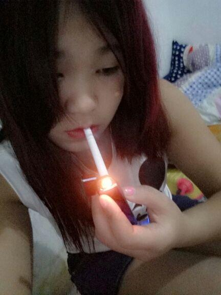 😘艳宝宝💋的主播照片