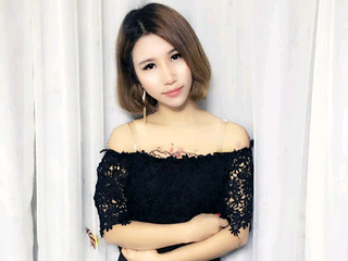 星月小小主播照片
