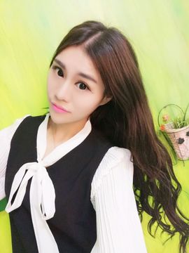 小溪8822主播照片
