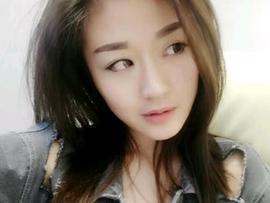 小月华f主播照片
