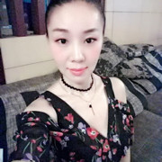 米丝露海报