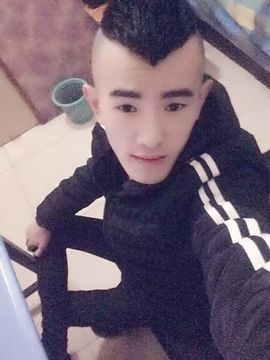 天宝i孤独终老♦️主播照片