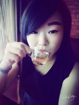 艾💋小果主播照片