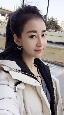 不知道呀……主播照片