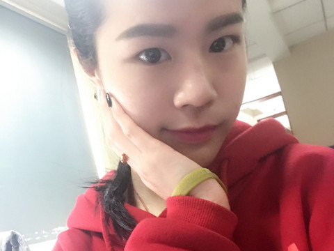 玉吖吖海报